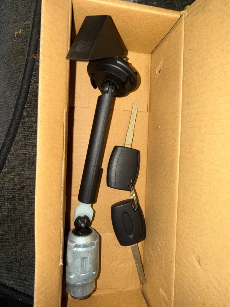 Ford focus Bonet lock  