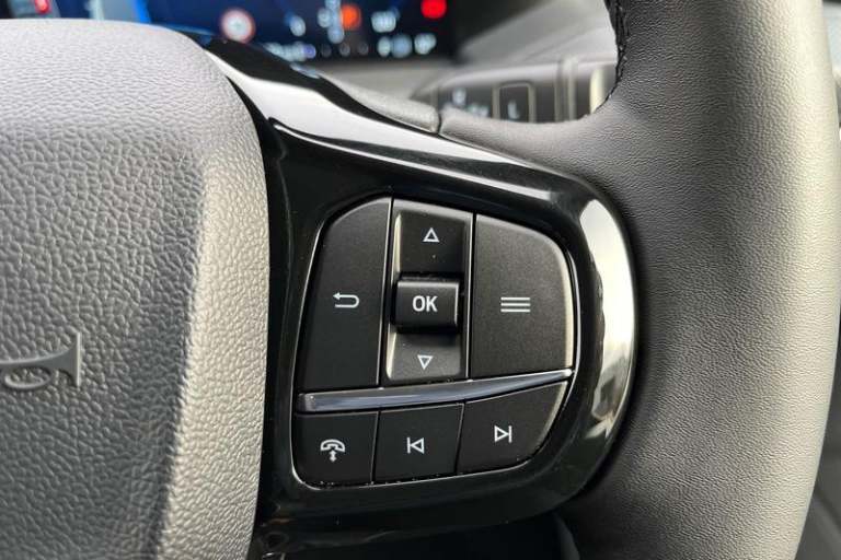 2025 Ford Transit Custom 2.5 PHEV 232ps H1 Double Cab Van Limited Auto PANEL VAN PETROL/ELECTRIC ...