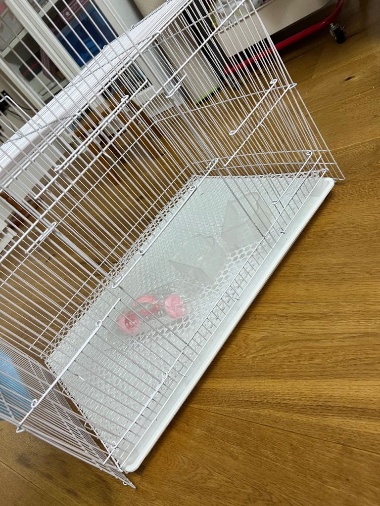 Brand new White Wire small Pet Cage with Removable Tray
