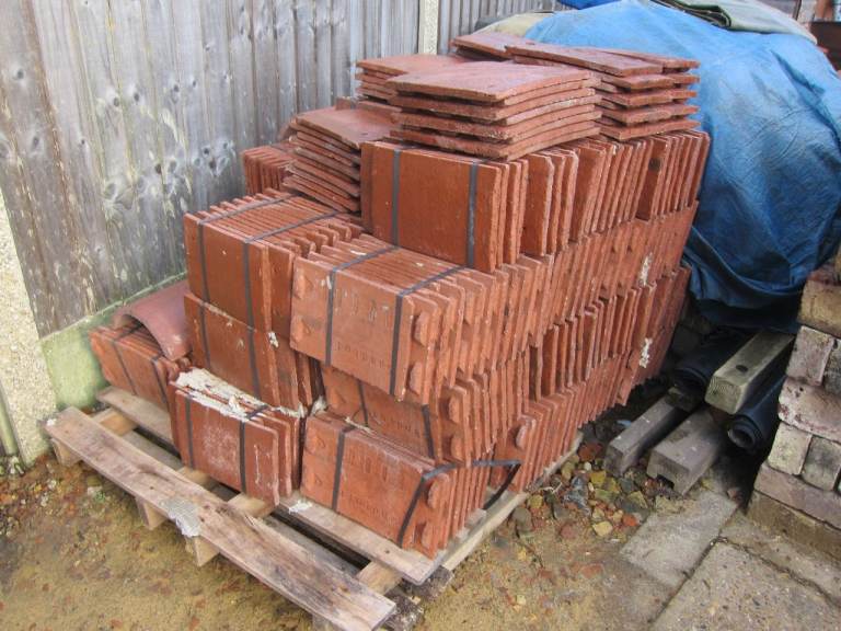NEW SANDTOFT RUSTIC RED CONCRETE PLAIN ROOF TILES