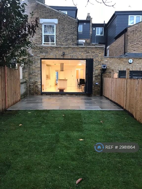 6 bedroom house in Athenlay Road, Peckham,,Nunhead , Dulwich, Camberwell, Brixt (6 bed) (#2981864)