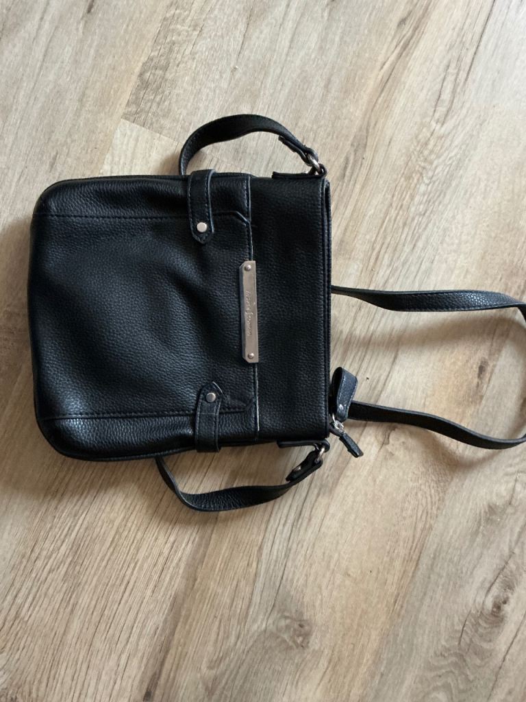 Ladies cross body bag