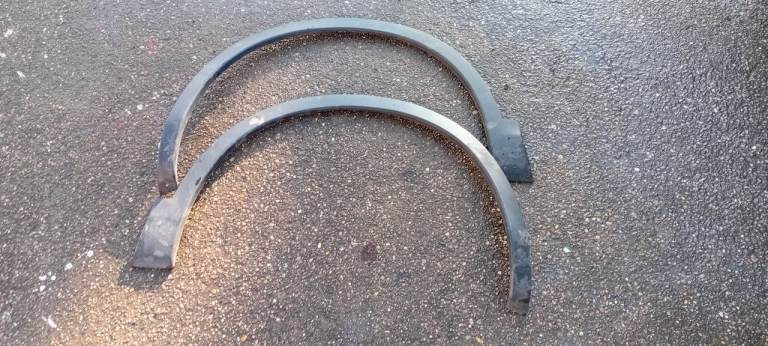 Qashqai front wing trims x2 both