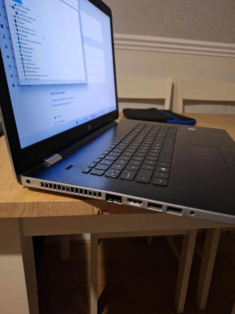 Hp i3(7th gen),240gb ssd,8gb ram,win11 laptop
