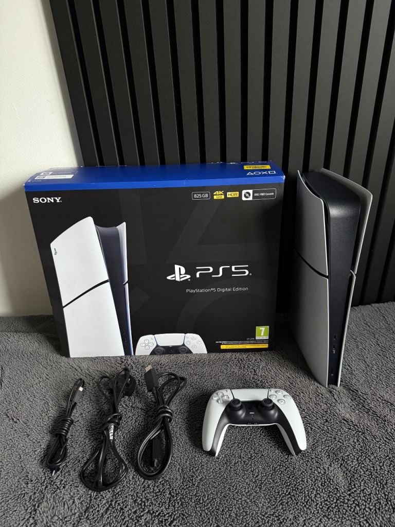 PS5 Slim Digital Edition Like New