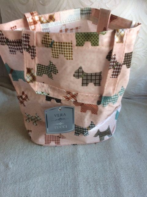 NEW VERA TUCCI  SHOPPING BAG  WITH SCOTIE DOGS ON