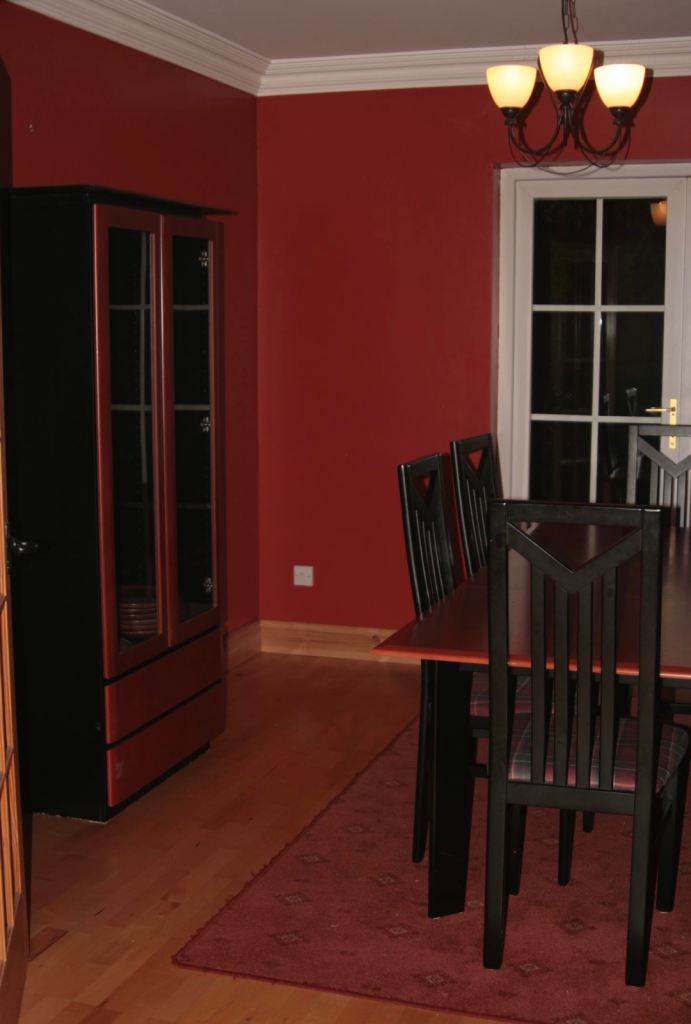 Dining table (chairs not included)