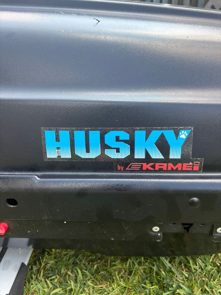 Roof box 