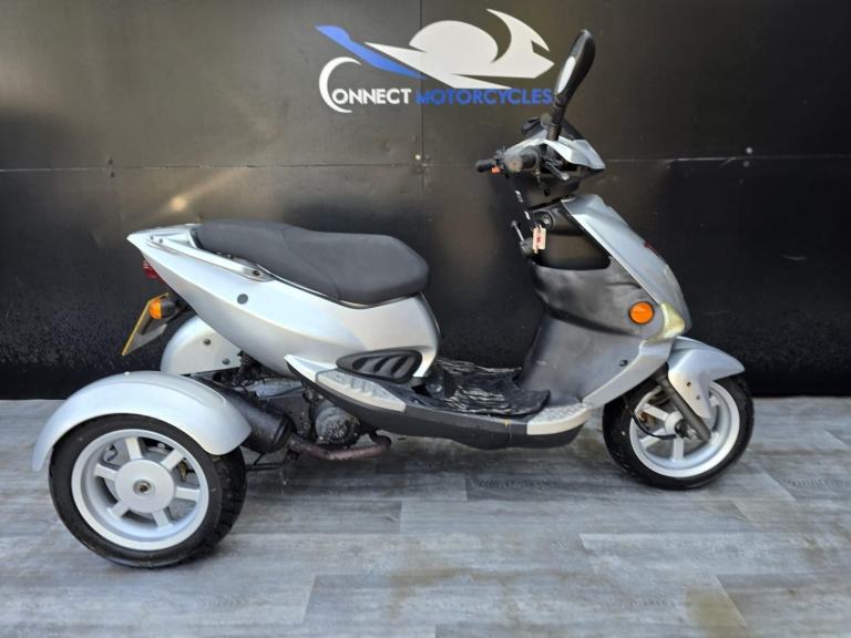 NIPPI TRIPPI 50 2 STROKE PROJECT SCOOTER/TRIKE 2010 HPI CLEAR