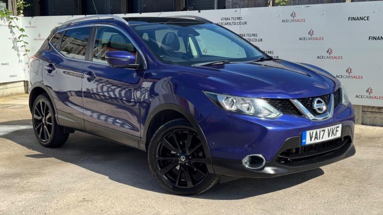 2017 Nissan Qashqai 1.6 dCi Tekna XTRON 2WD Euro 6 (s/s) 5dr HATCHBACK Diesel Automatic