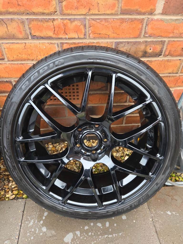 Bmw 20inc alloys 