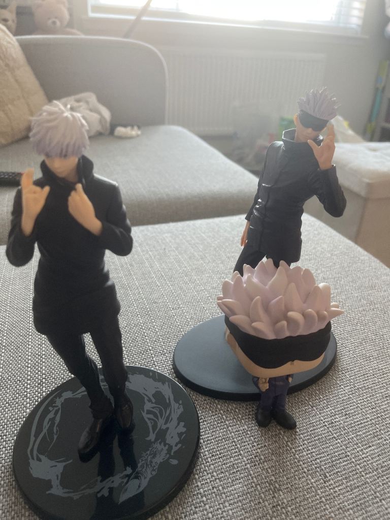 Jujutsu Kaisen Gojo Satoru Figures Set – Good Condition