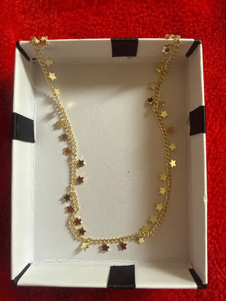 Gold Star Charm Necklace – As New
