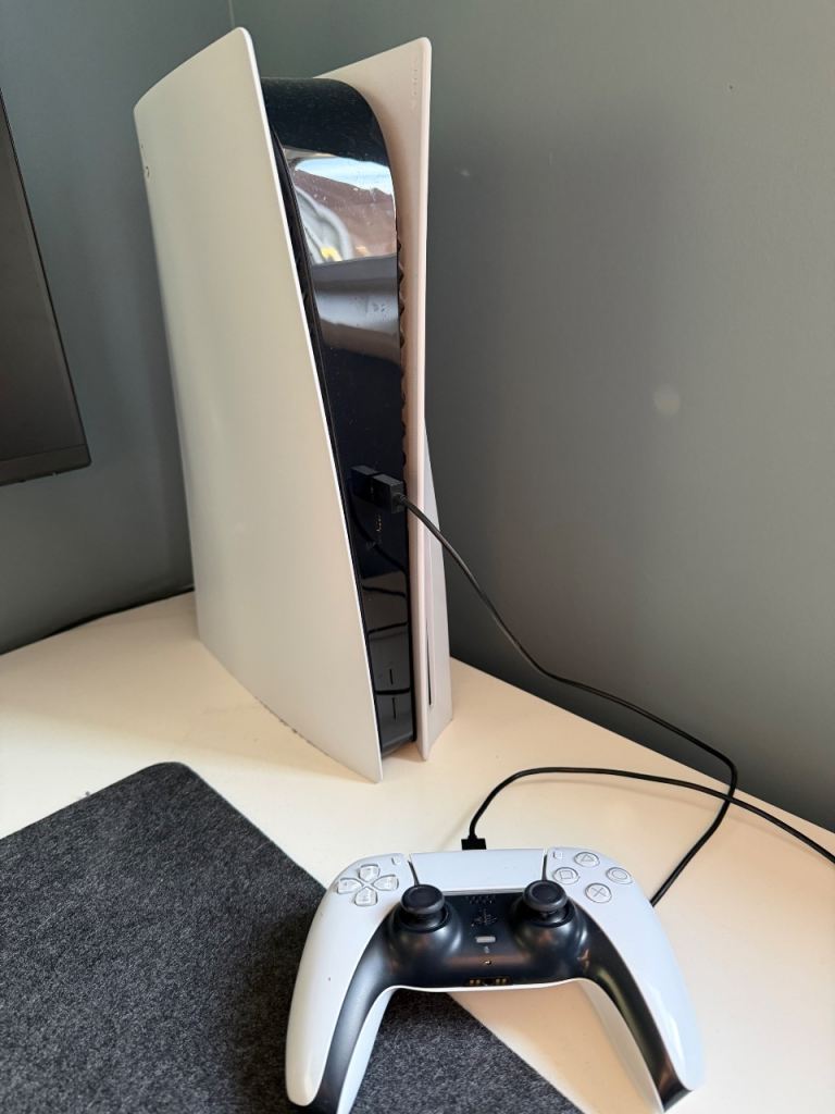 PlayStation 5 - Disk Edition