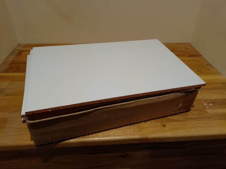 FREE 400 x 250 mm white plain ceramic bathroom kitchen tiles (quantity 10) 1m2