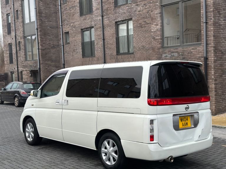 2004 Nissan Elgrand 8 Seater 3.5L Petrol