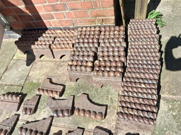 Reclaimed edging tiles - rope top