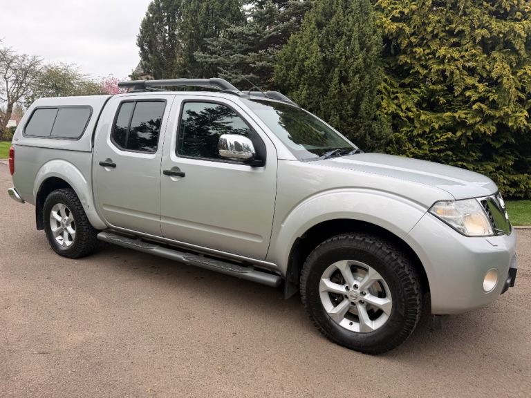 2012 62 NISSAN NAVARA TEKNA AUTOMATIC 2.5 DCI**MOTD 1 YEAR**LOW MILES**