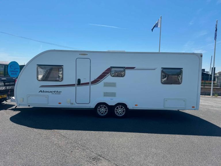 2015 Swift Alouette Classic 6 Berth FIXED BED Caravan - STOCK J037