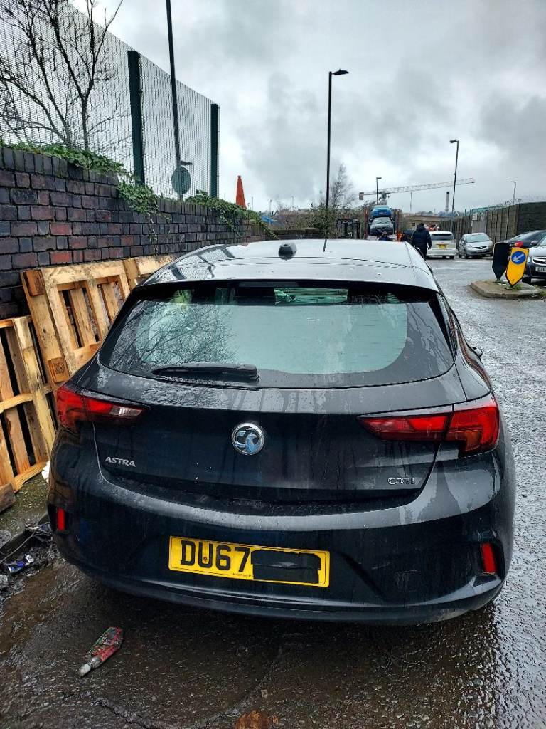 Vauxhall Astra for breaking 2017