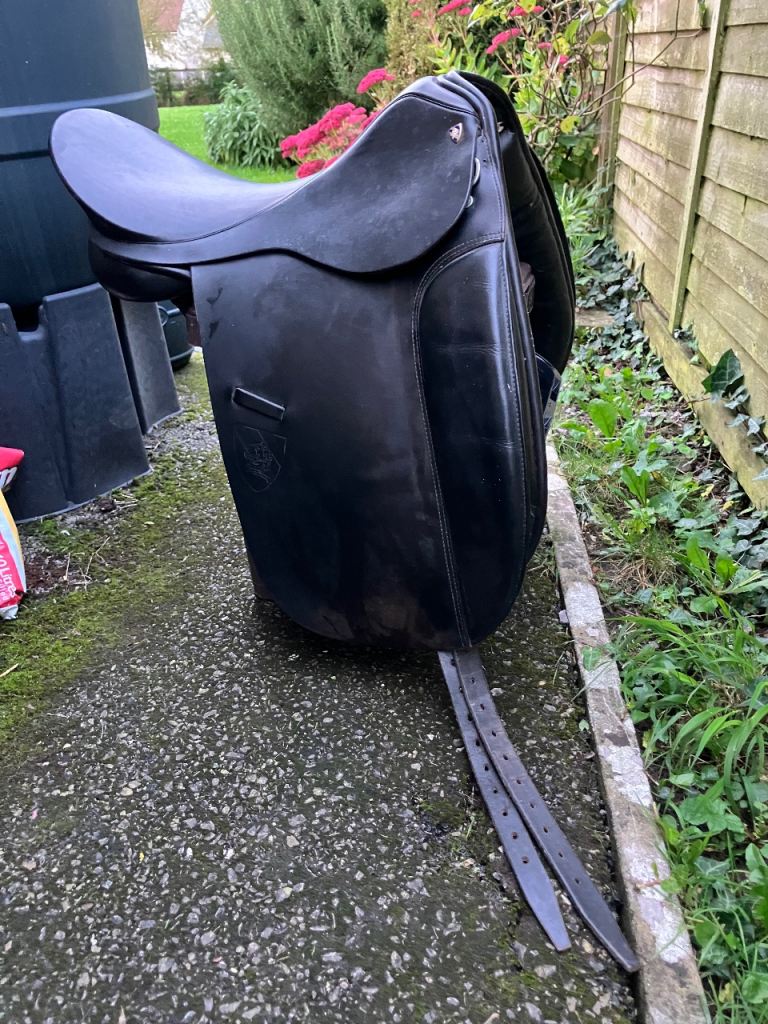 Charles Mountford dressage saddle