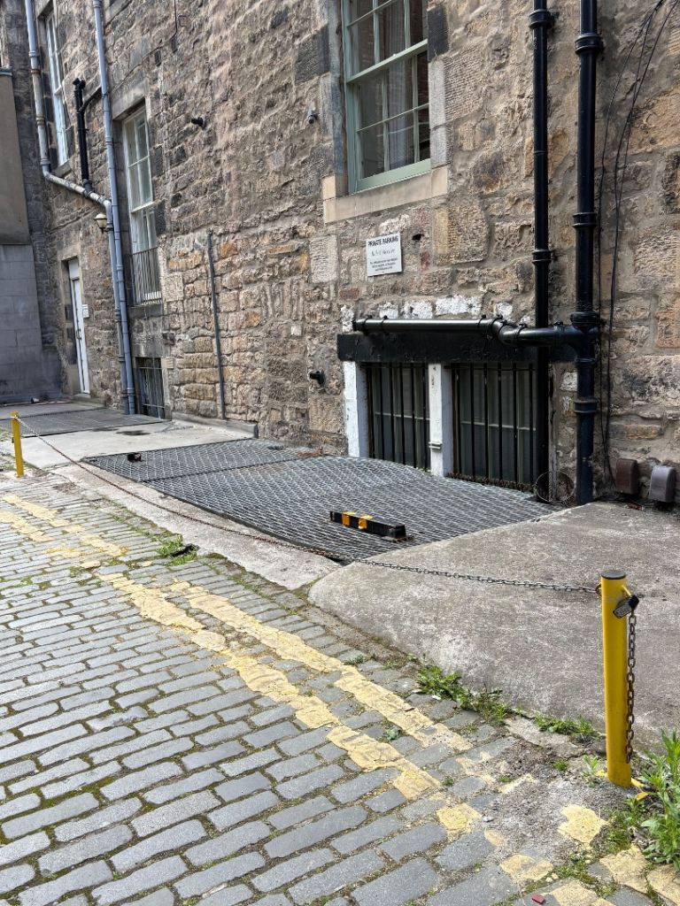 City centre Parking space for rent 