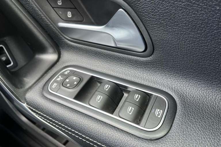 2023 Mercedes-Benz A-Class 1.3 A200h MHEV Sport (Executive) Saloon 4dr Petrol Hybrid 7G-DCT Euro ...