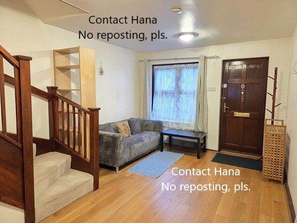 Cosy 2 Bedroom House, Underwood Road, Woodford IG8