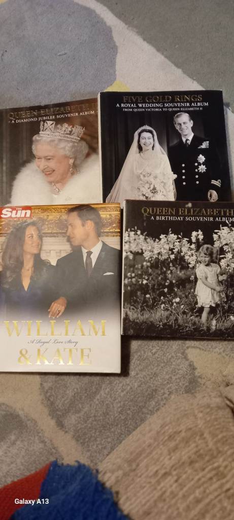 image for Royal family collectors bundle 