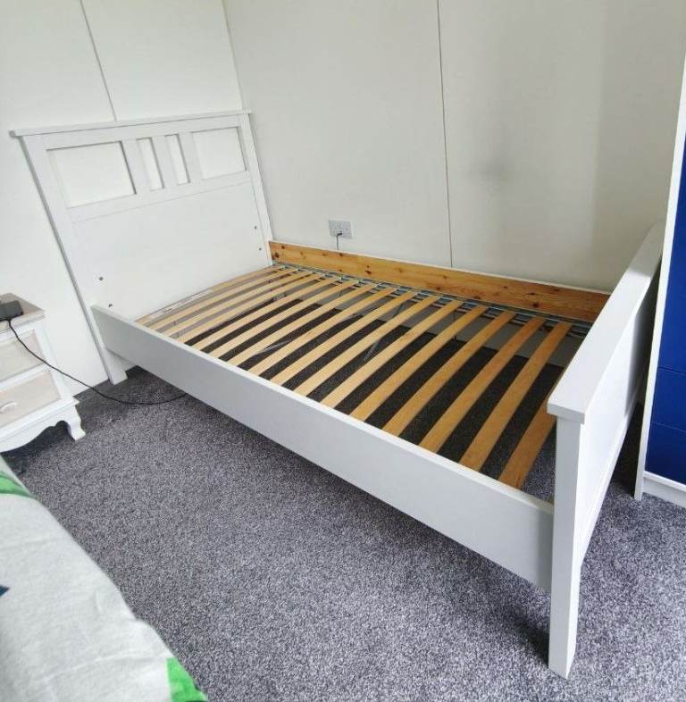 IKEA HEMNES Bed frame, white/Luröy