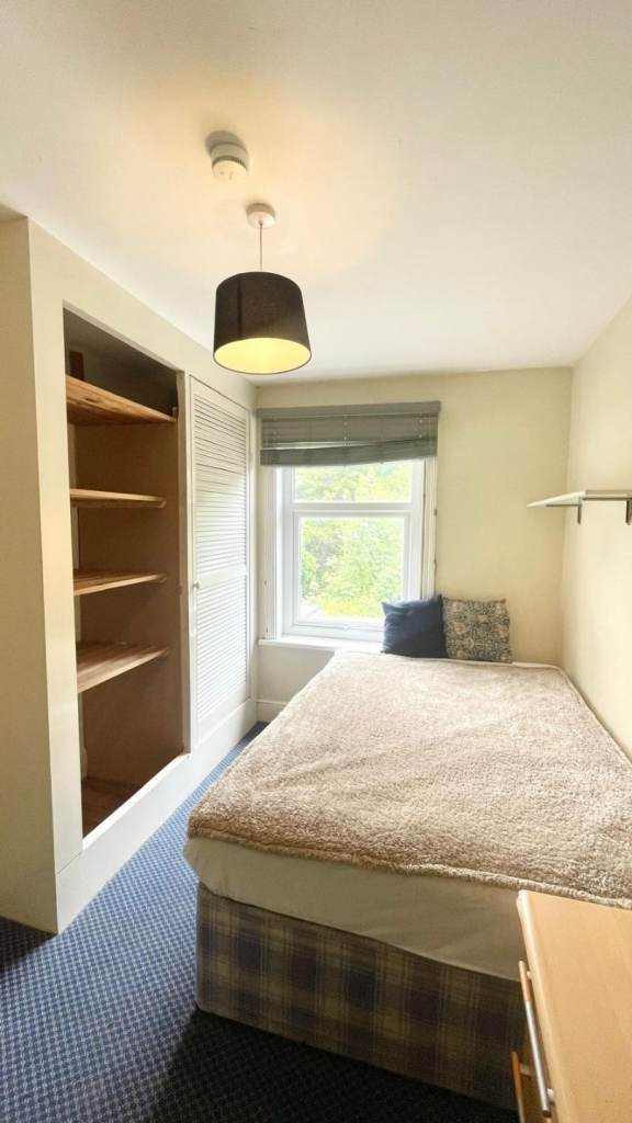 Cozy Double room in a shared house