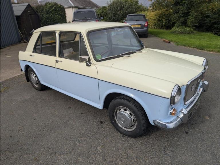 MG 1100 S 1969 ADO16 - South African Import 