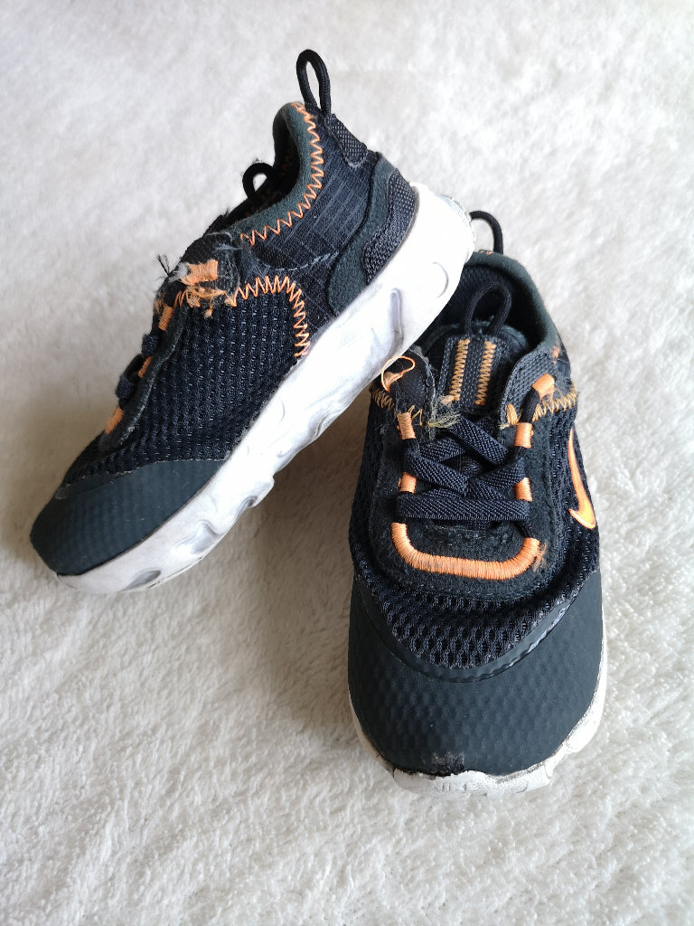 Nike Boy Trainers Size 8,5