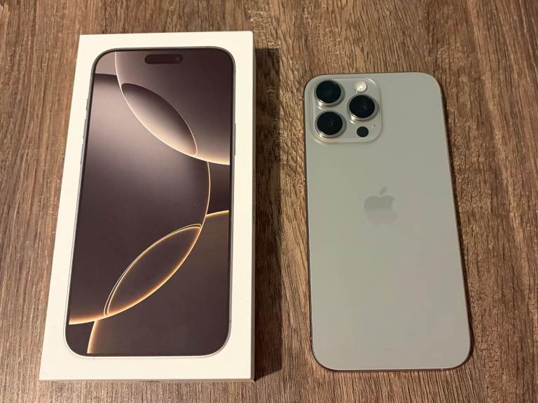 I phone 16 Pro Max 256gb Natural Titanium 