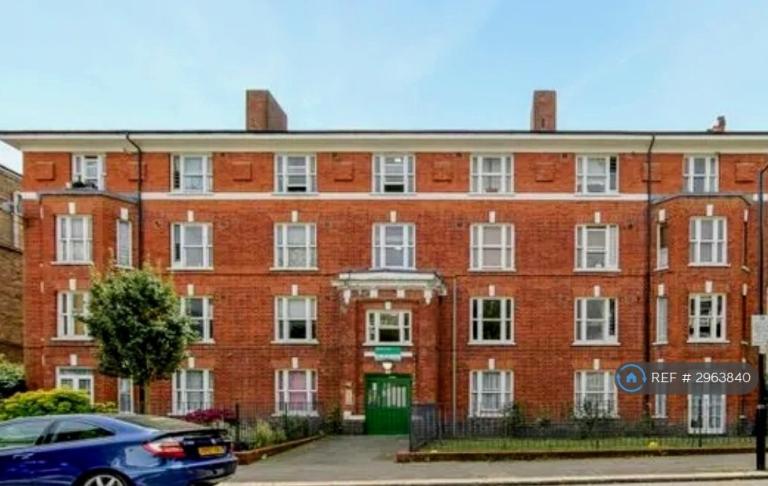1 bedroom flat in Henson Court, London, N5 (1 bed) (#2963840)
