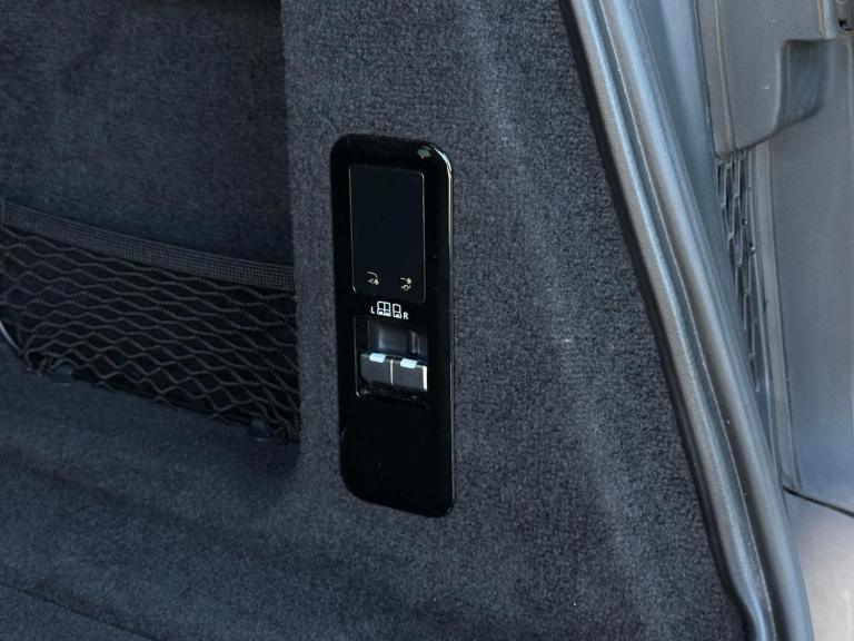 2024 Land Rover Range Rover Sport 3.0 D300 MHEV Dynamic SE SUV 5dr Diesel Auto 4WD Euro 6 (s/s) (...