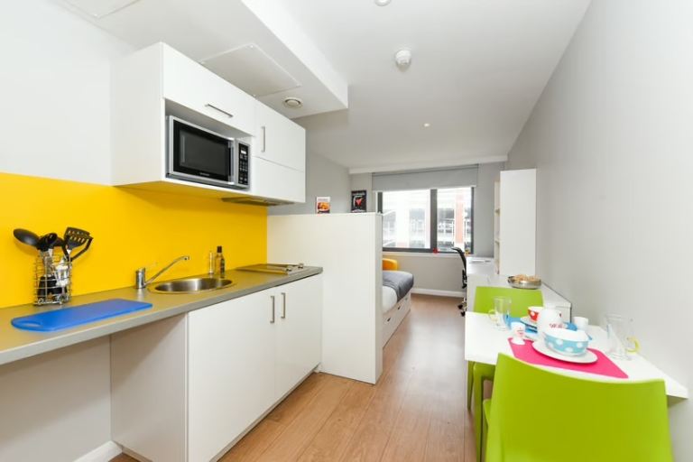 URGENT TENANCY TAKEOVER
