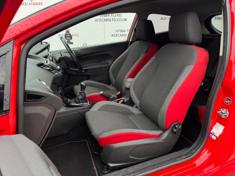 2015 Ford Fiesta 1.0 EcoBoost 140 Zetec S Red 3dr HATCHBACK PETROL Manual