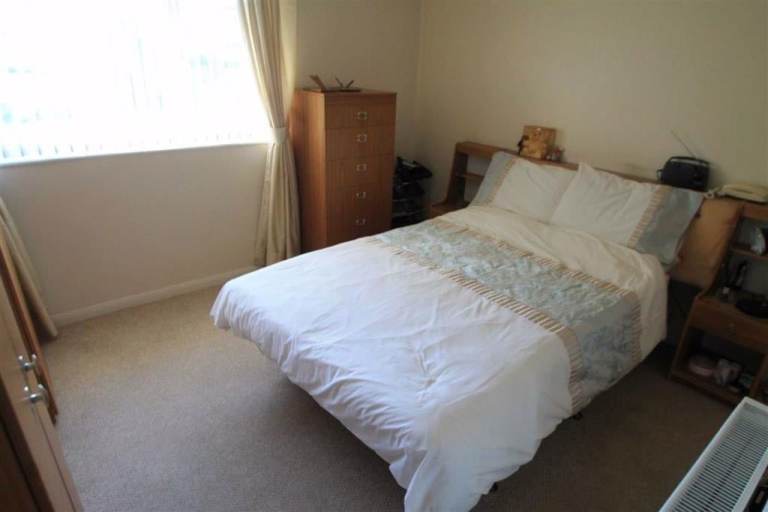 Rooms Available for couples - All bills included ✅✅