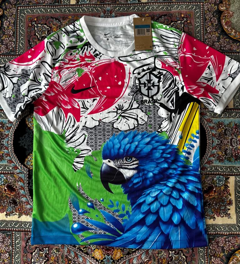 Nike Brazil Parrot Design T-Shirt - Multicoloured, BNWT