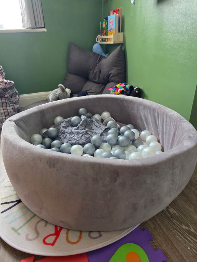 Ball pit