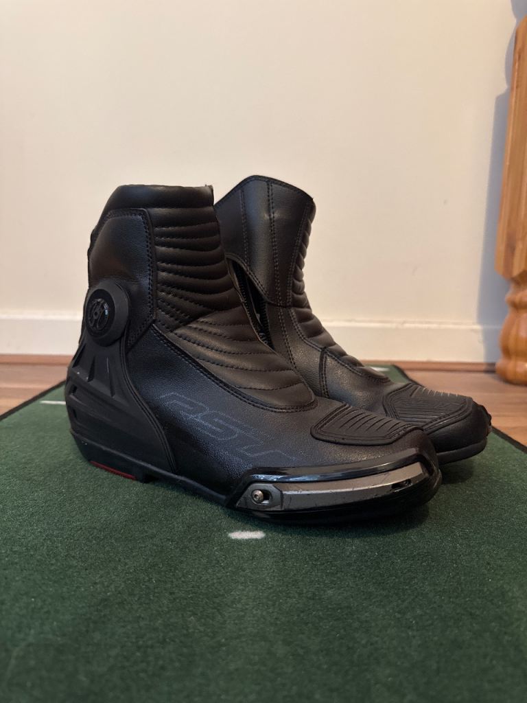 RST motorcycle boots