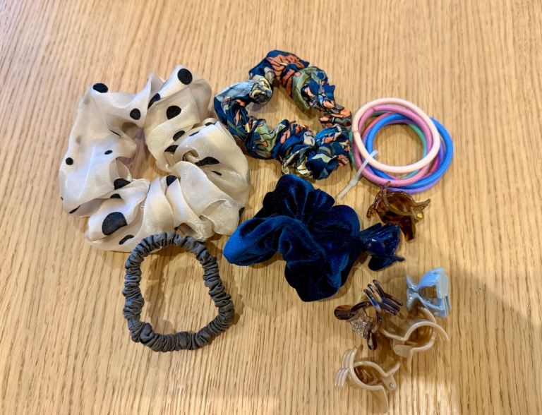 Hair accessories to give away 