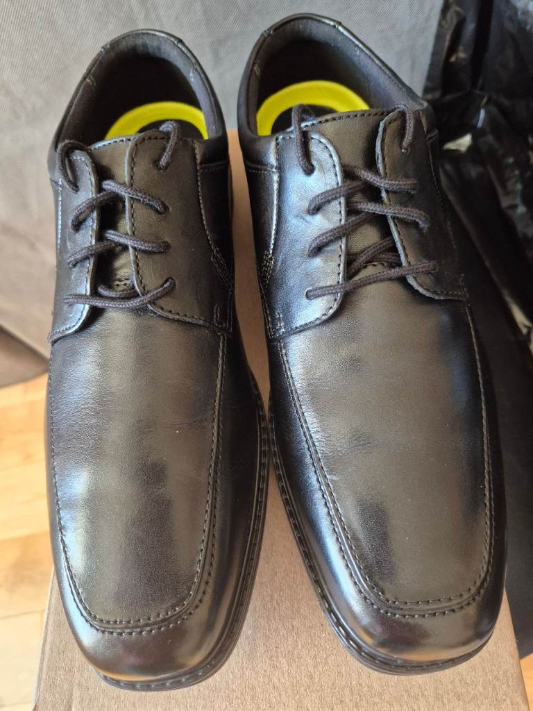 MENS CLARKS BLACK LEATHER SHOES