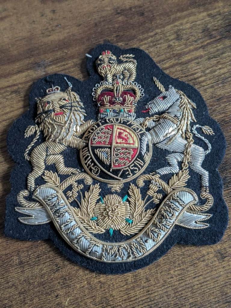 British Army Foot Guards R.S.M Warrant Officer 1st Class Padded Bullion Rank Badge