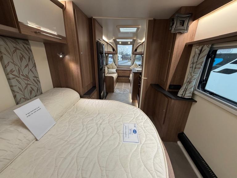 BAILEY UNICORN CARTAGENA, 4 BERTH CARAVAN WITH ISLAND BED & MOVER