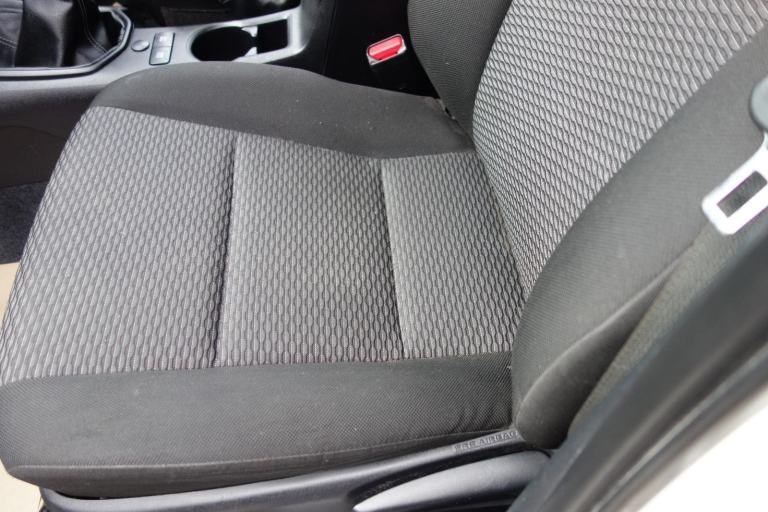 Toyota Hilux 2.4 D-4D Active Pickup Extended Cab 4dr Diesel Manual 4W... 2020/20