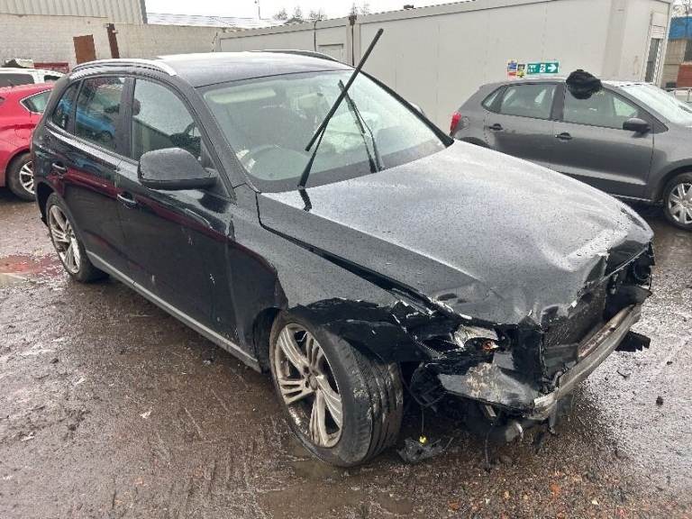 AUDI Q5 2010 2.0 TDI CAGA LHU BLACK LY9B - BREAKING FOR PARTS & SPARES