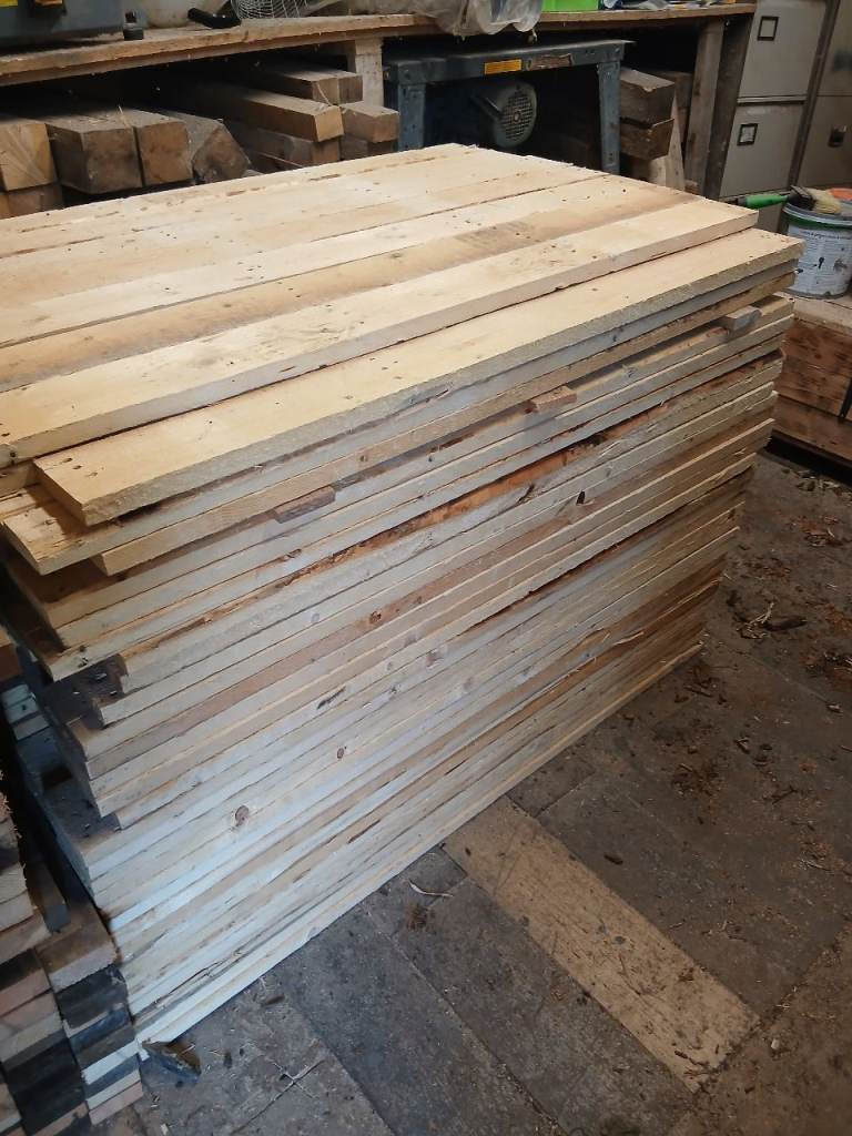 Good quality reclaimed pallet wood 
