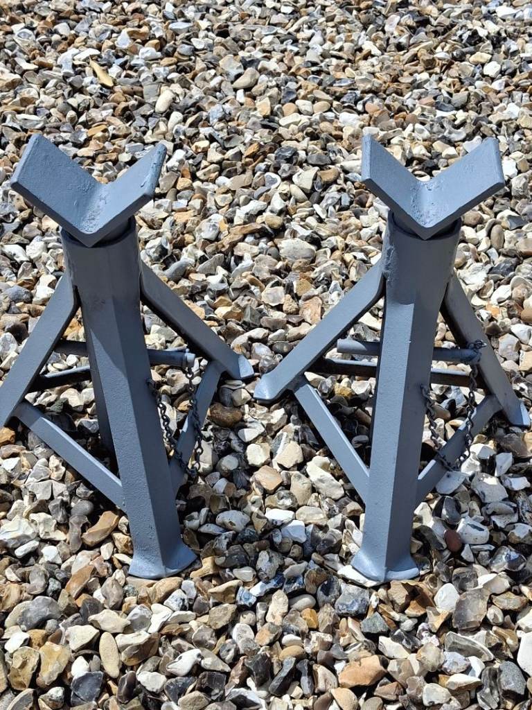 Axle stands 